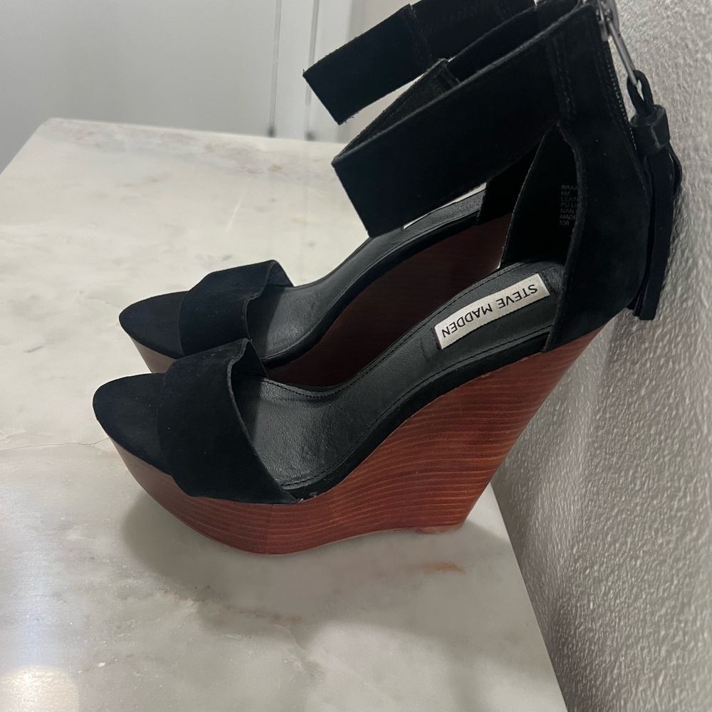 Steve Madden Black and Brown Wedge Sandals
